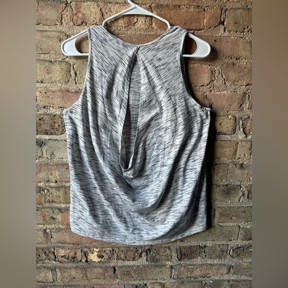 Lululemon Athletica Gray Tank Top - Picture 4 of 6